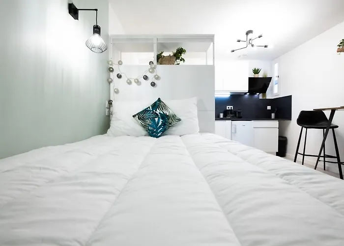 La Suite Saint Georges - Beau Studio Cosy Et Design A 5 Mn Metro Vieux Lyon